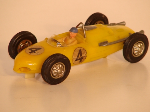1/32ND SCALE FERRARI 156