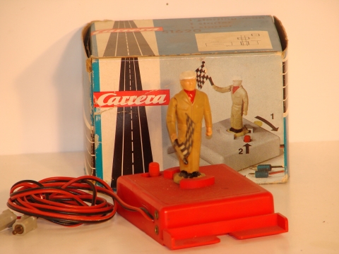 1/32ND SCALE ELECTRONIC STARTING FLAGMAN