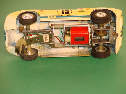 BOTTOM OF THE 1/24TH SCALE FORD GT ROADSTER