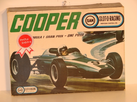 BOX TOP OF THE 1/24TH SCALE COOPER. MIB