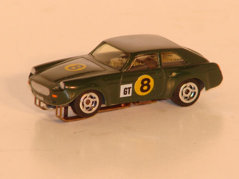 HO SCALE MGB RACER