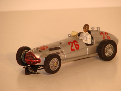 1/32ND SCALE MERCEDES W154, 4 WHEEL DRIVE