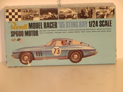 BOX TOP OF THE 1/24TH SCALE 1965 CORVETTE STINGRAY 