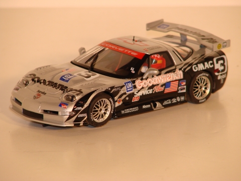 1/32ND SCALE CORVETTE C5 R