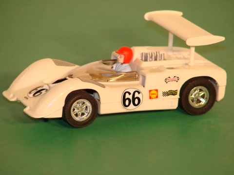 1/32ND SCALE CHAPARRAL 2E