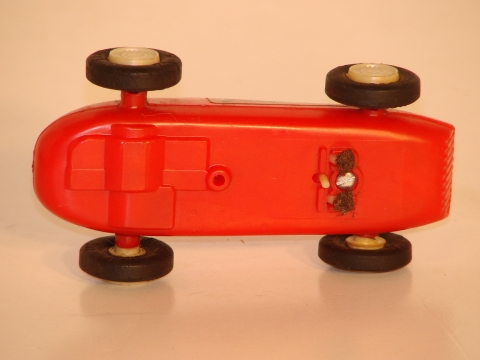 BOTTOM OF A 1/32ND SCALE INDY CAR