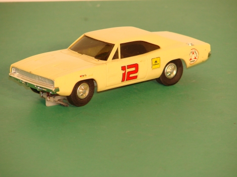 1/32ND SCALE DODGE CHARGER
