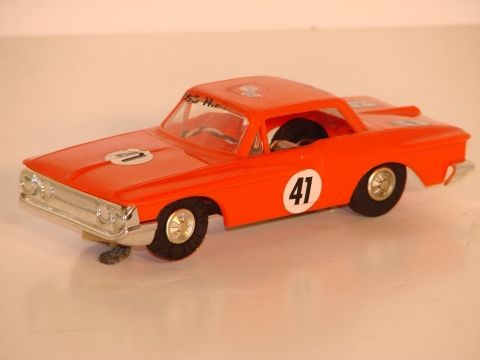 1/32ND SCALE PLYMOUTH VALIANT