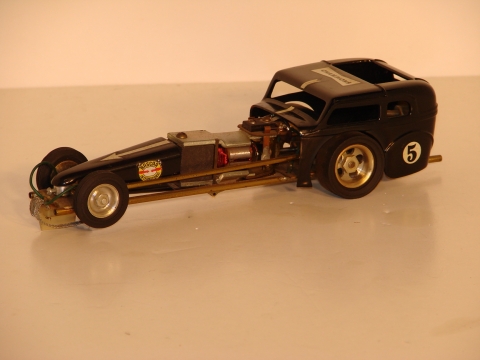 1/24 DRAGSTER MADE AROUND 1961