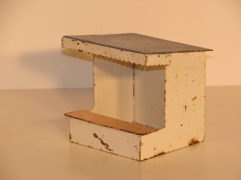 1/32ND SCALE METAL PITSTOP. OLD