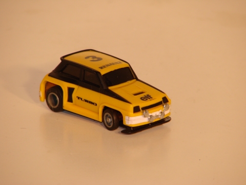 HO SCALE RENAULT