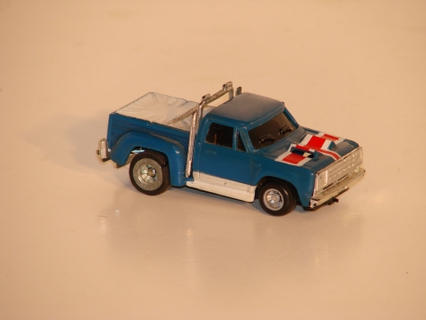 HO SCALE PICKUP TRUCK