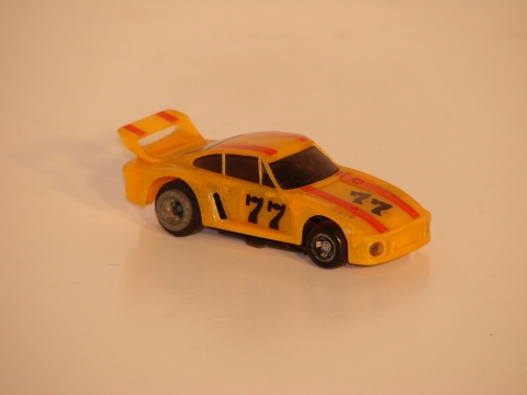 HO SCALE PORSCHE 911