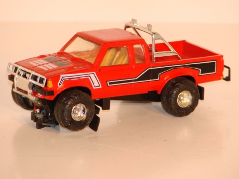 1/32ND SCALE DATSUN TRUCK
