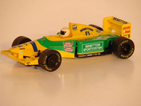 1/32ND SCALE BENETTON FORD B193