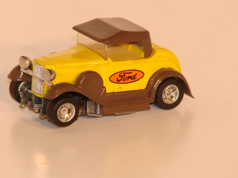 HO SCALE 1932 FORD