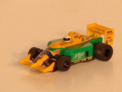 HO SCALE BENETTON FORD