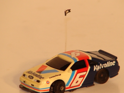 HO SCALE 1990 FORD T BIRD