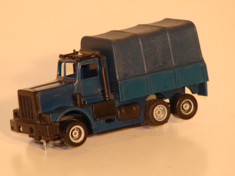 HO SCALE COBRA TROOP CARRIER