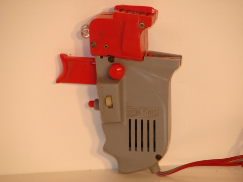 CONTROLLER WITH SOUND DEVICE